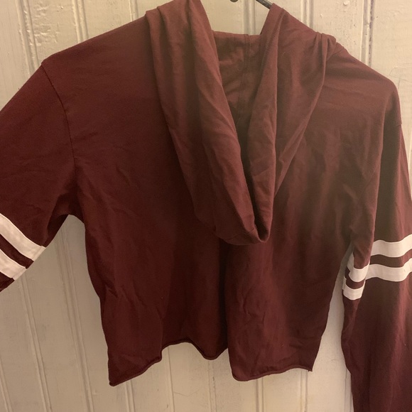 Hollister Maroon Cropped Hoodie - Picture 3 of 3